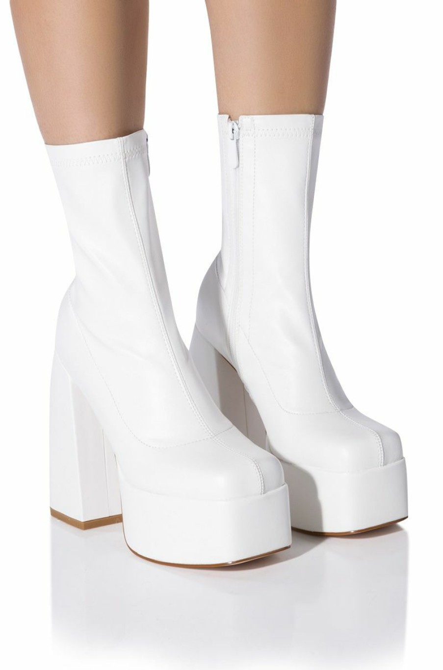 Shoes * | Azalea Wang Be Your Girl Chunky Platform Bootie With 4 Way Stretch In White