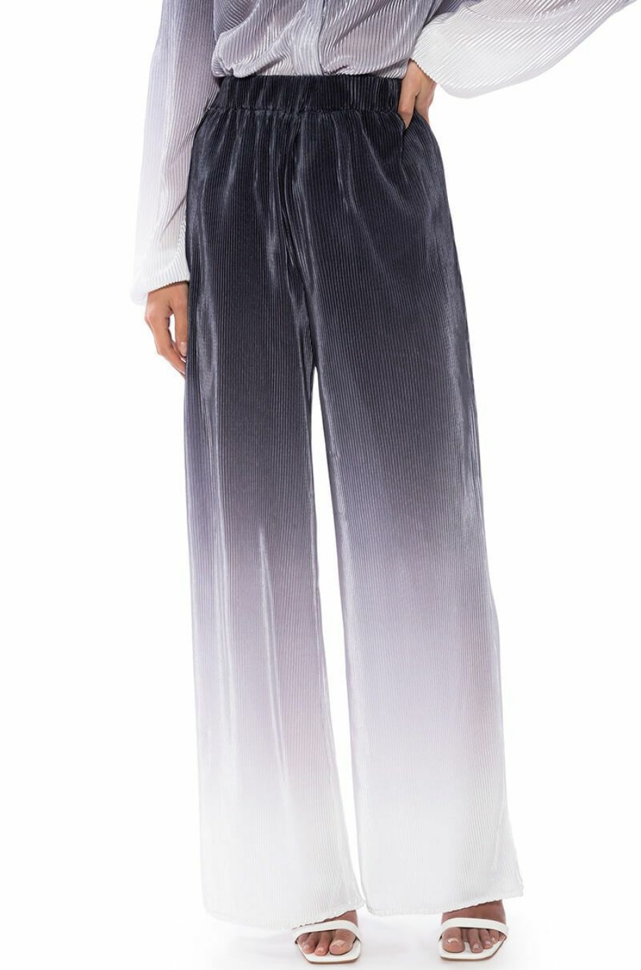 Bottoms * | Day To Night Pleated Satin Wide Leg Pants In Black White