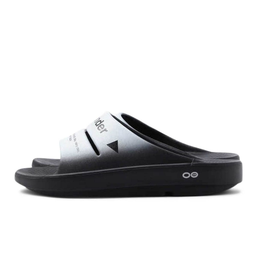 Footwear * | And Wander X Oofos Ahh Recovery Sandle Black/White