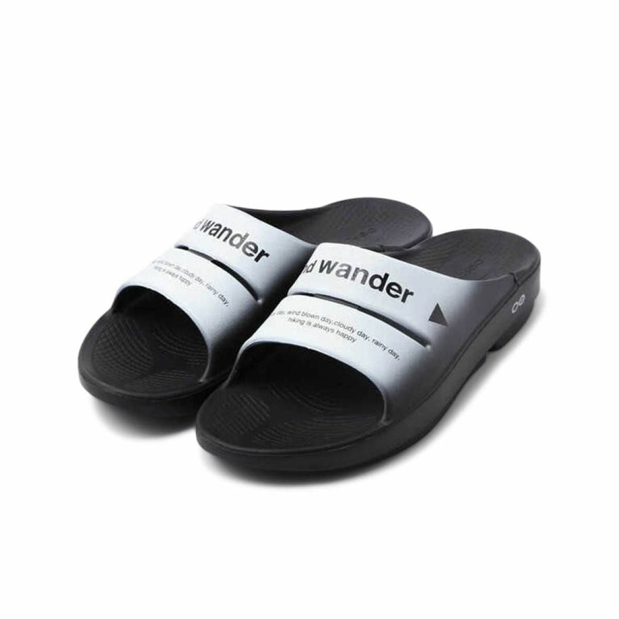 Footwear * | And Wander X Oofos Ahh Recovery Sandle Black/White