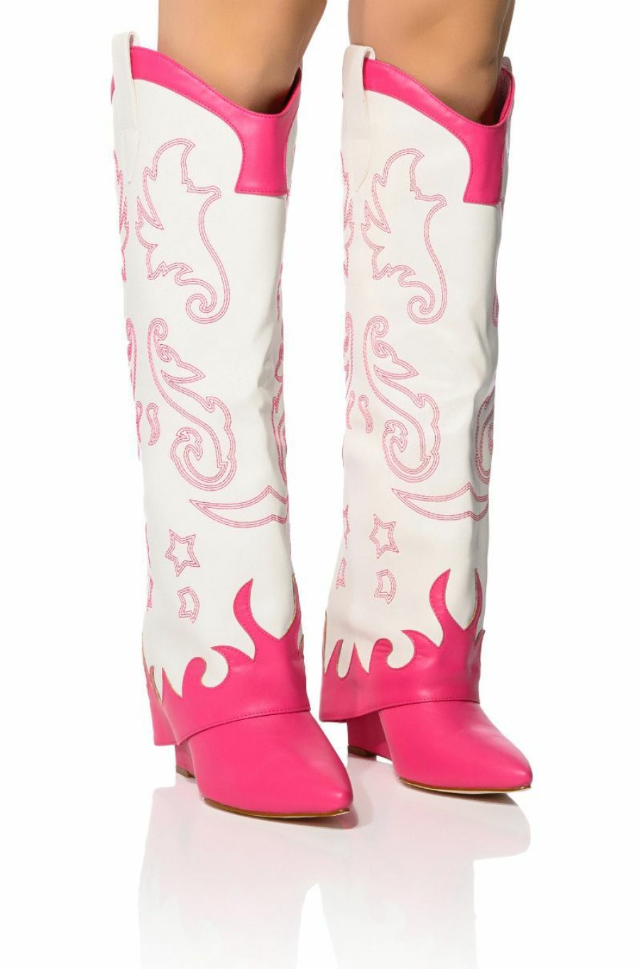 Shoes * | Azalea Wang Outland Western Wedge Boot In White Fuchsia