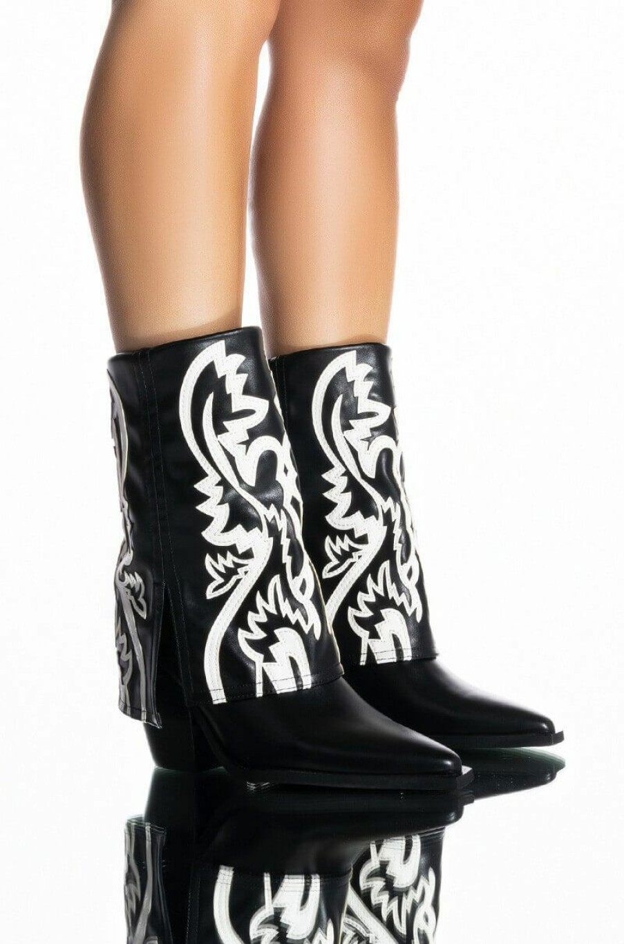 Shoes * | Azalea Wang Esperanza Western Bootie In Black White