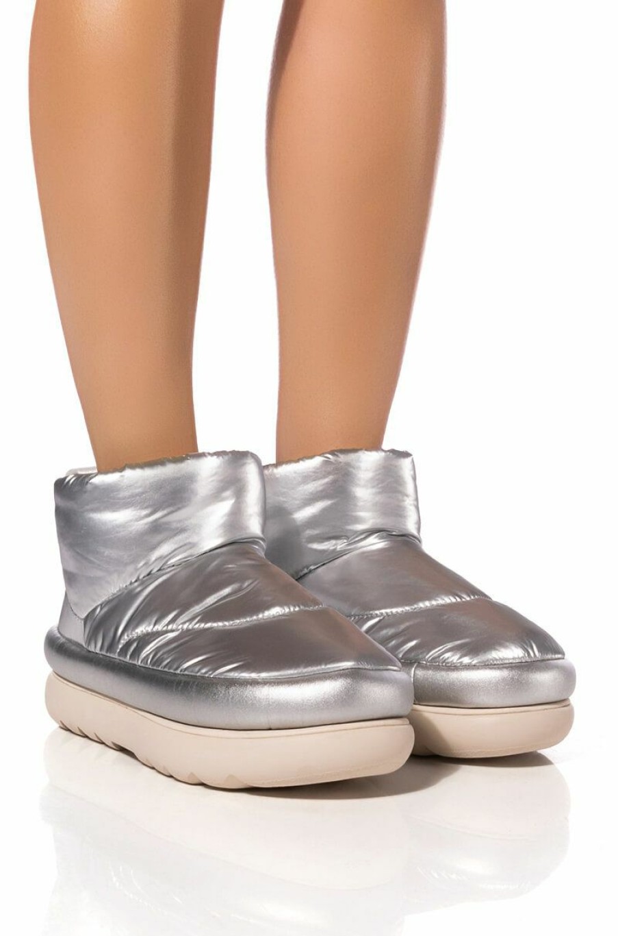 Shoes * | Ugg Classic Maxi Mini In Silver