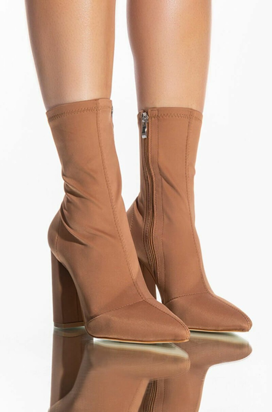 Shoes * | Azalea Wang Nothing Lasts Forever Chunky Bootie In Brown