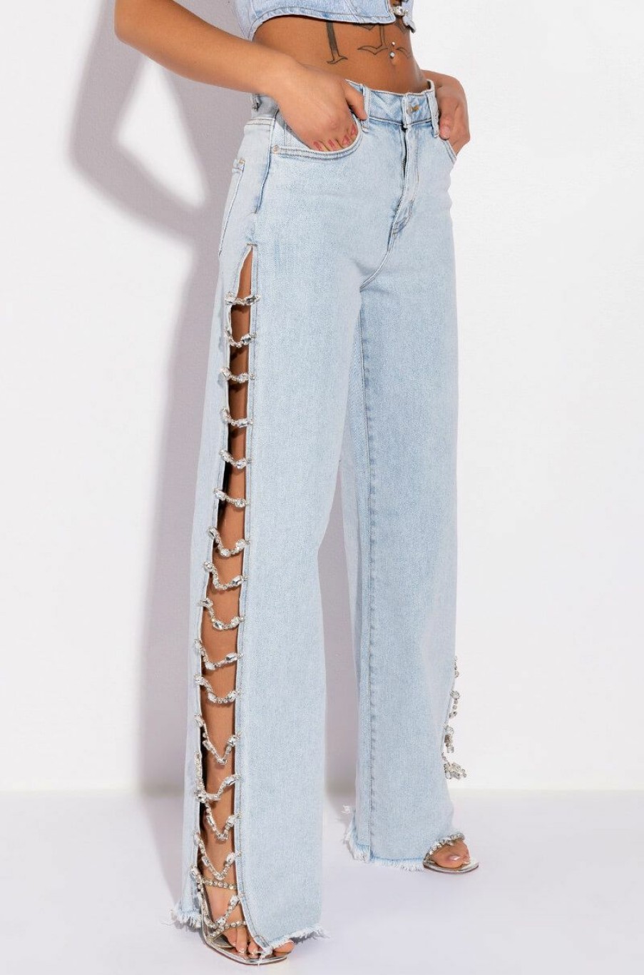 Bottoms * | Covered In Diamonds Relaxed Jeans Light Blue Denim