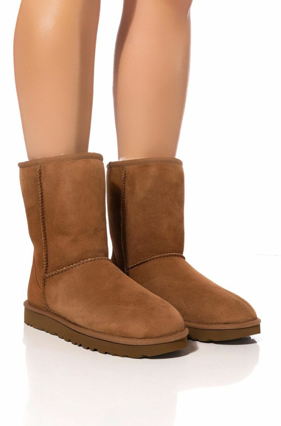 Shoes * | Ugg Womens Classic Short Heritage Boots