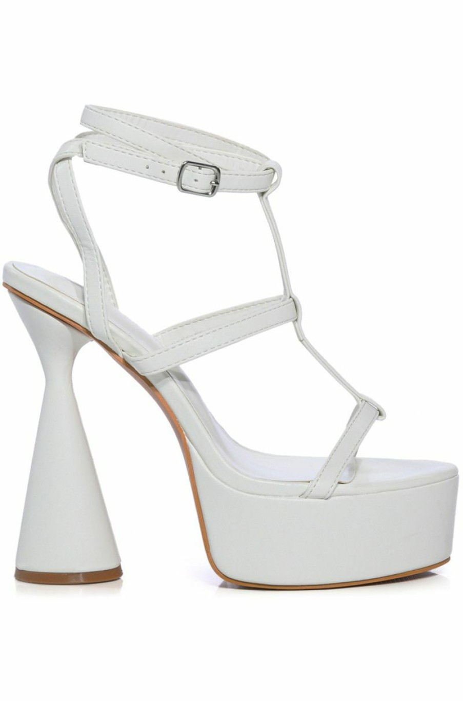 Shoes * | Azalea Wang Honolulu Chunky Sandal In White