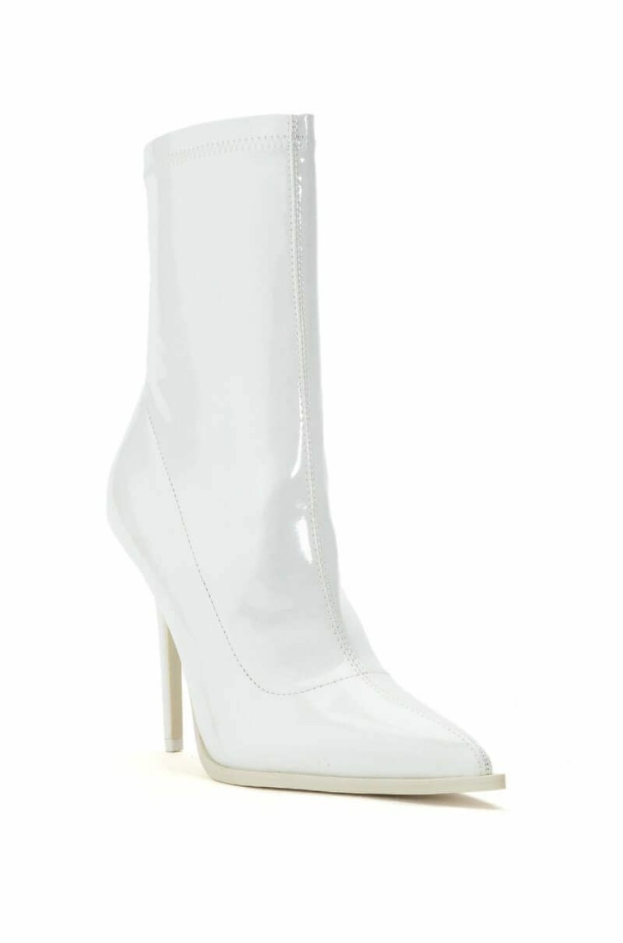 Shoes * | Azalea Wang Isabella Patent Bootie In White